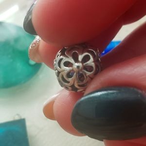 Pandora Picking Daisies Charm